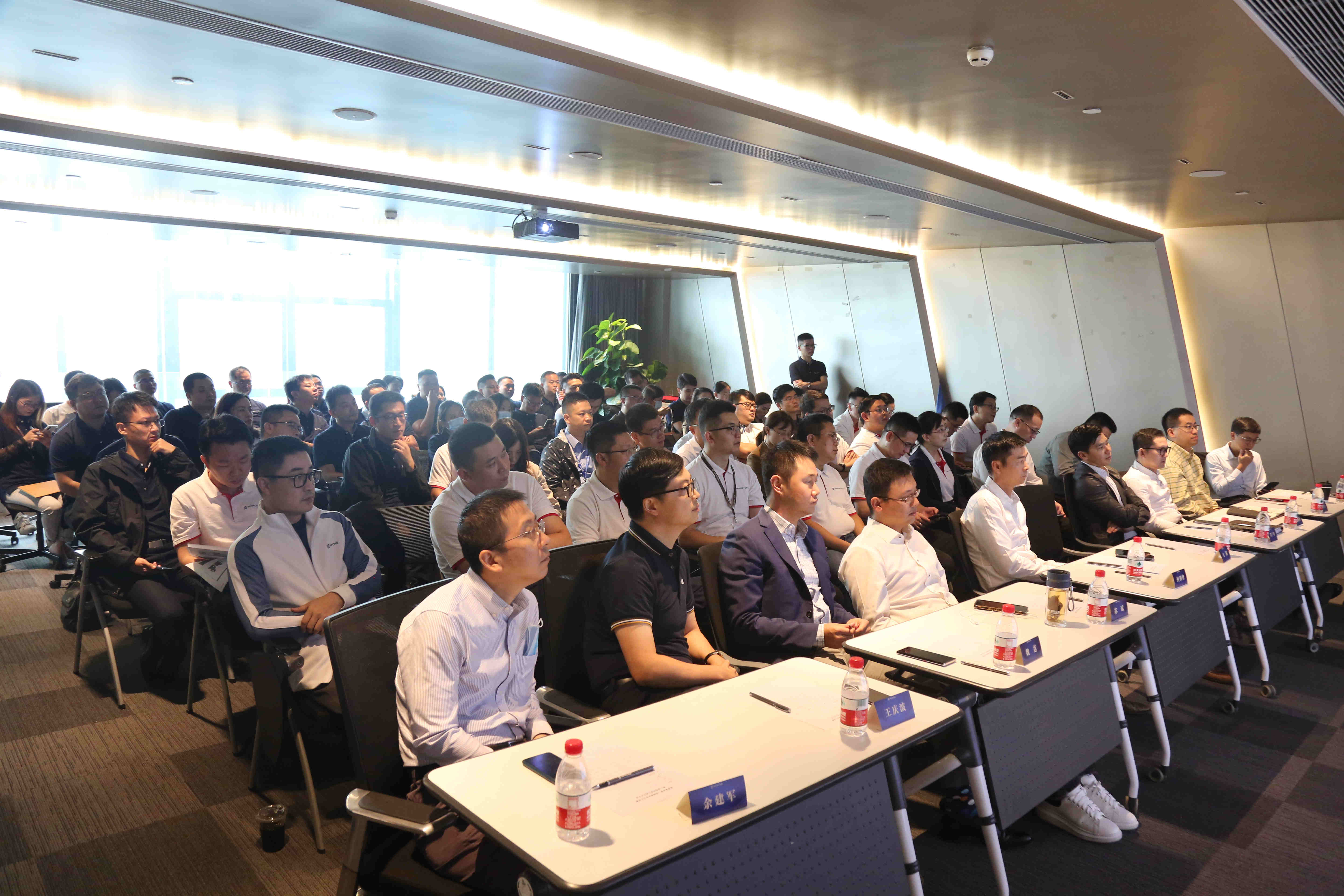 1635316304219662.jpg 現(xiàn)場圖2_副本.jpg